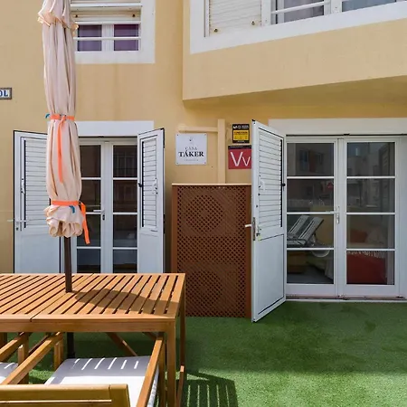 Apartment Mahostly Casa Taker